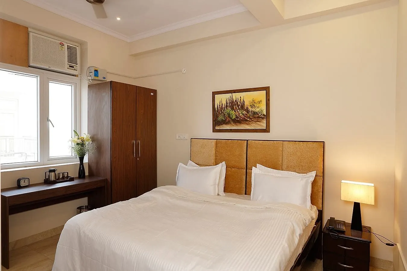 Hotel Arkaya Inn Gurgaon